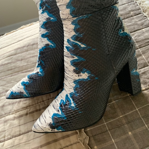 Gianni Bini Kellbie Snakeskin Leather Tall Boots High Heel Knee Boots Like New - Picture 3 of 14